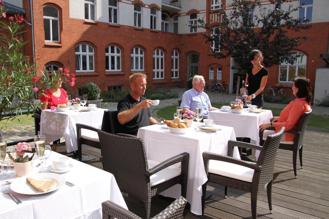 Hotel Am Molkenmarkt Brandenburg  Exterior foto